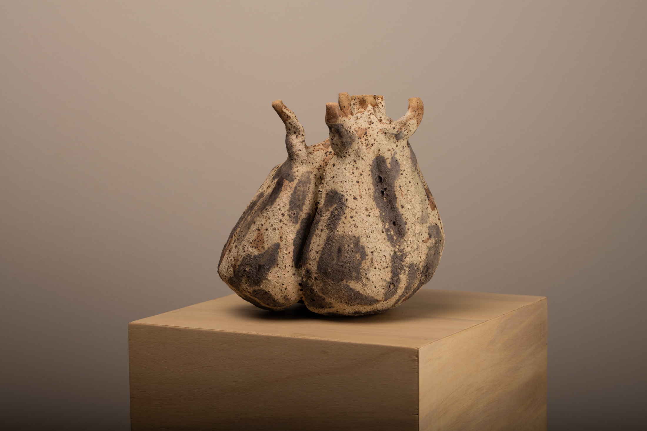 Seed Two sculpture by Victoria Zhuk