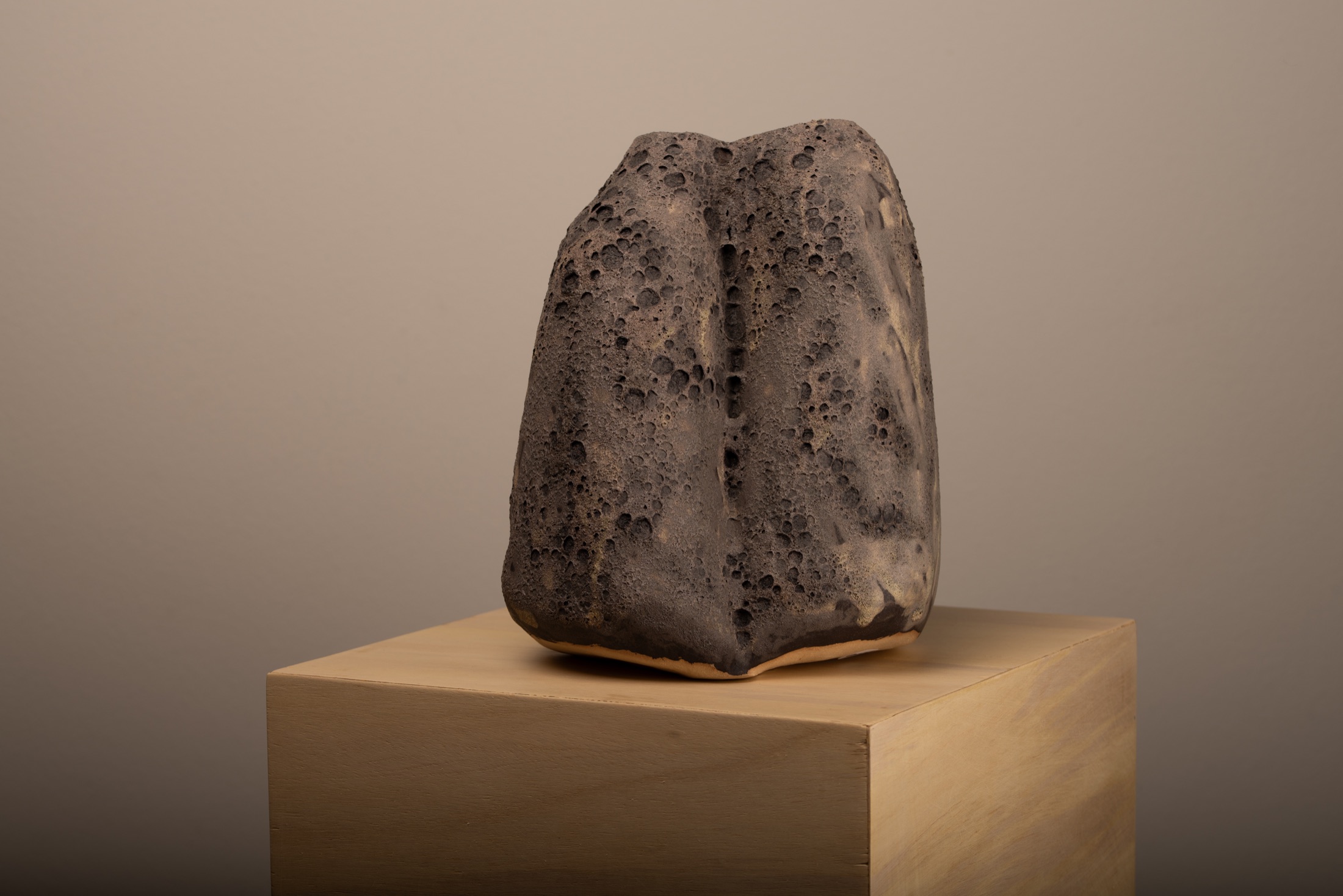 Seed Three sculpture by Victoria Zhuk